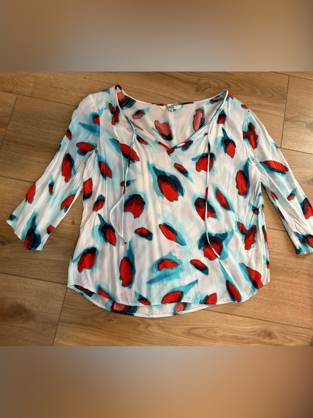 BB Dakota White Print Top size small